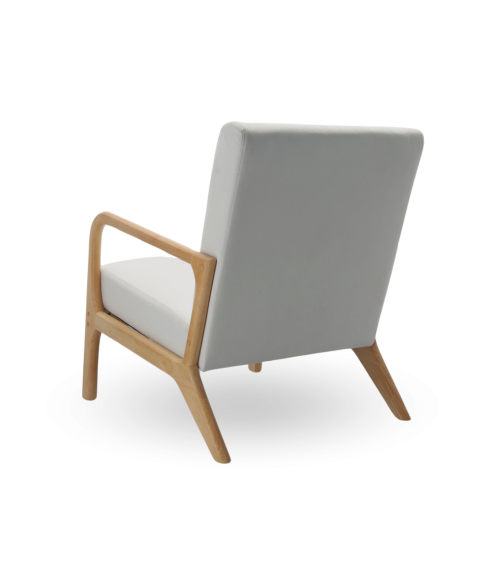 Butaca Nicole nórdica con cojín lumbar – Tapizado antimanchas