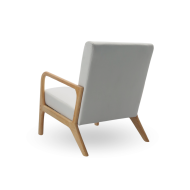 Butaca Nicole nórdica con cojín lumbar – Tapizado antimanchas