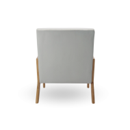 Butaca Nicole nórdica con cojín lumbar – Tapizado antimanchas