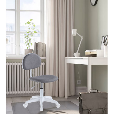 Comodidad juvenil con la silla de escritorio Suerte