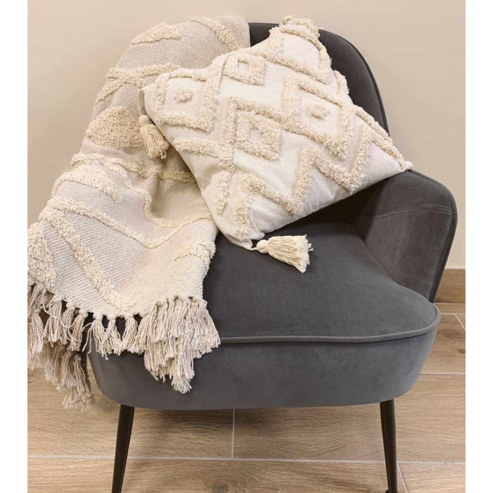 Butaca de terciopelo AMBERES con pata negra o dorada | Cambia Tus Muebles